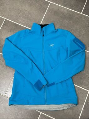 Arc'teryx | Jackets & Coats | Arcteryx Womens Atrel Hooded Shacket